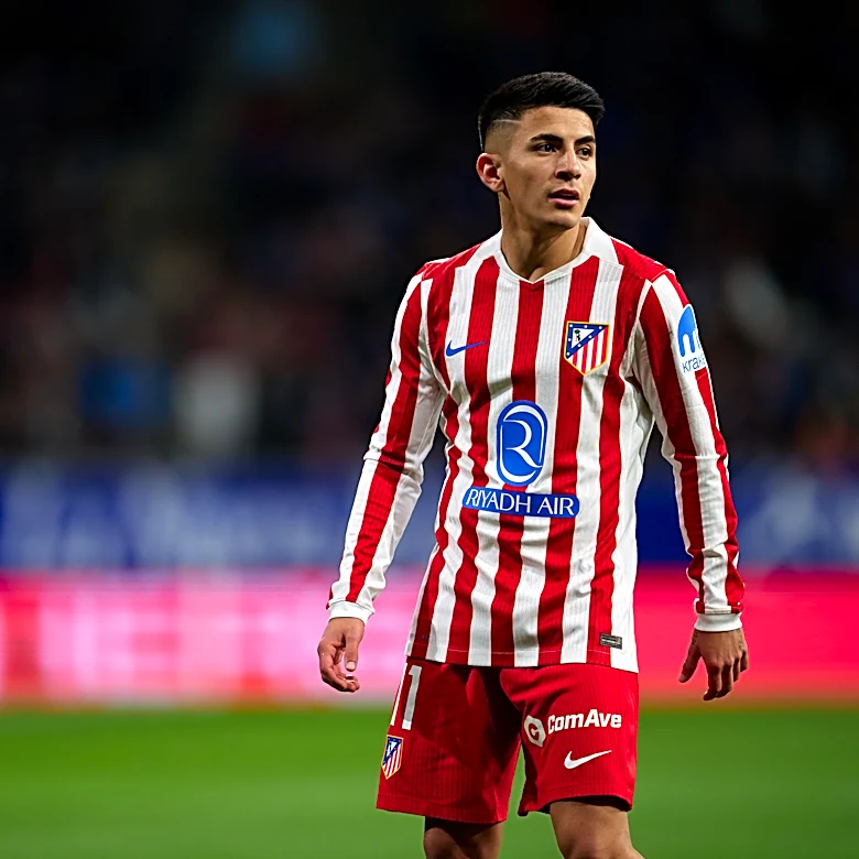 Almada agrees Argentina return as Atlético free up space to pursue Romero