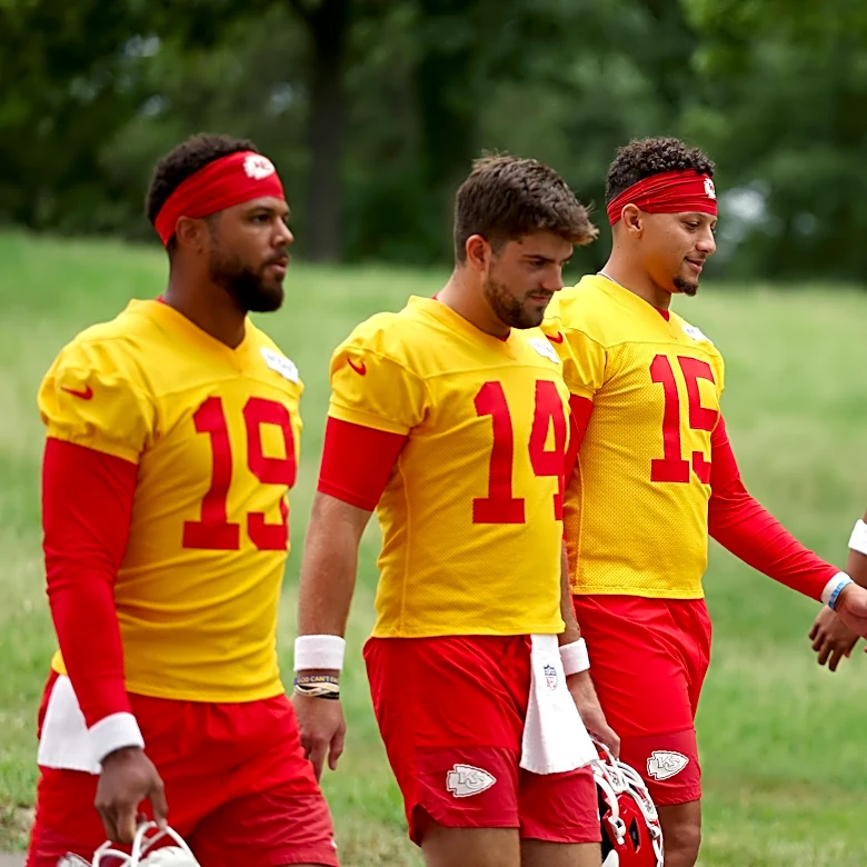 Live updates from Thursday’s Chiefs training camp practice: Day 8