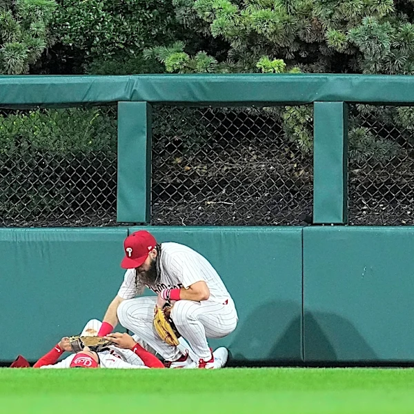 The Phillies had one of the worst extra innings ever