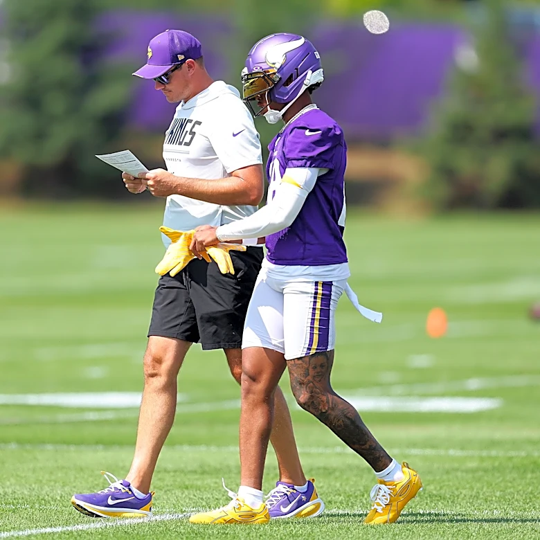 Minnesota Vikings News and Links: How Can We Judge The QB Competition?