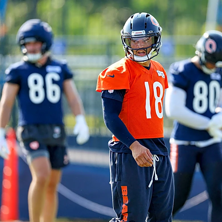 Bears hold physical practice, passing TDs bookend the day, defensive linemen flash, and more!
