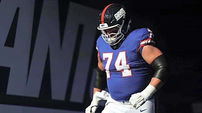 Patriots host veteran offensive lineman Greg Van Roten on visit, per report