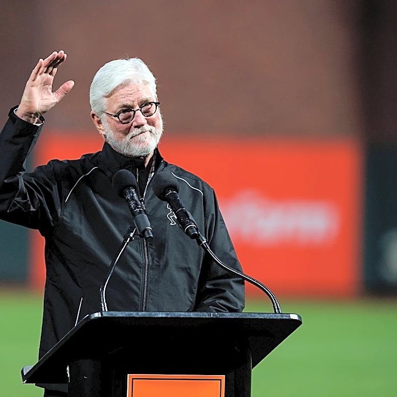 Mike Krukow announces that he’ll retire at the end of the season