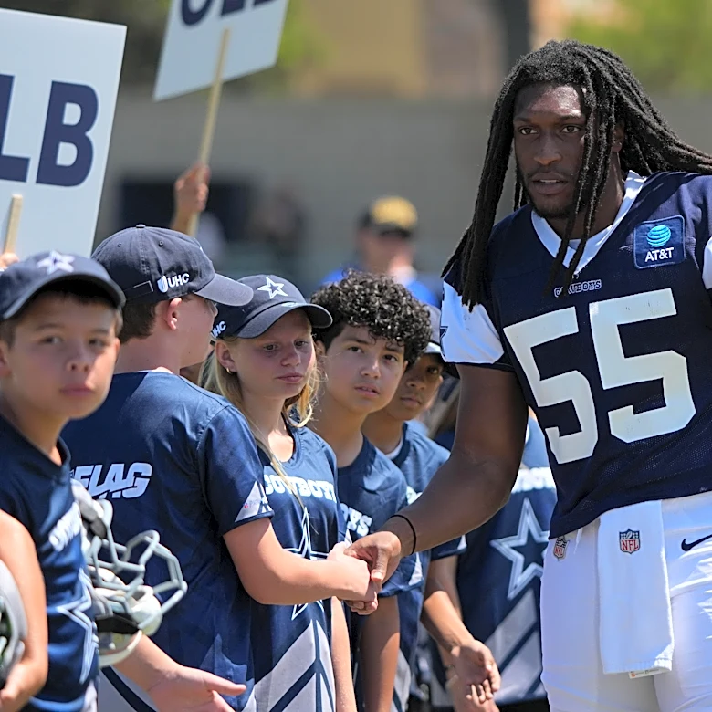 Cowboys injury updates: Jaishawn Barham leaves practice field