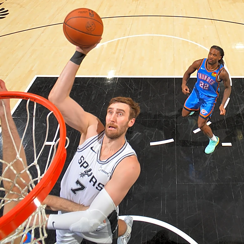 The Spurs need Luke Kornet to develop a floater to be a playoff contributor