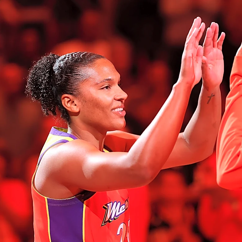 WNBA gameday discussion: As she plays her last game against the Connecticut Sun, know that Alyssa Thomas will forever define this franchise