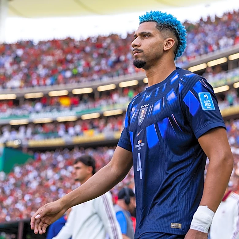 Liverpool Agree Loan-to-Buy Deal for Barcelona’s Ronald Araújo