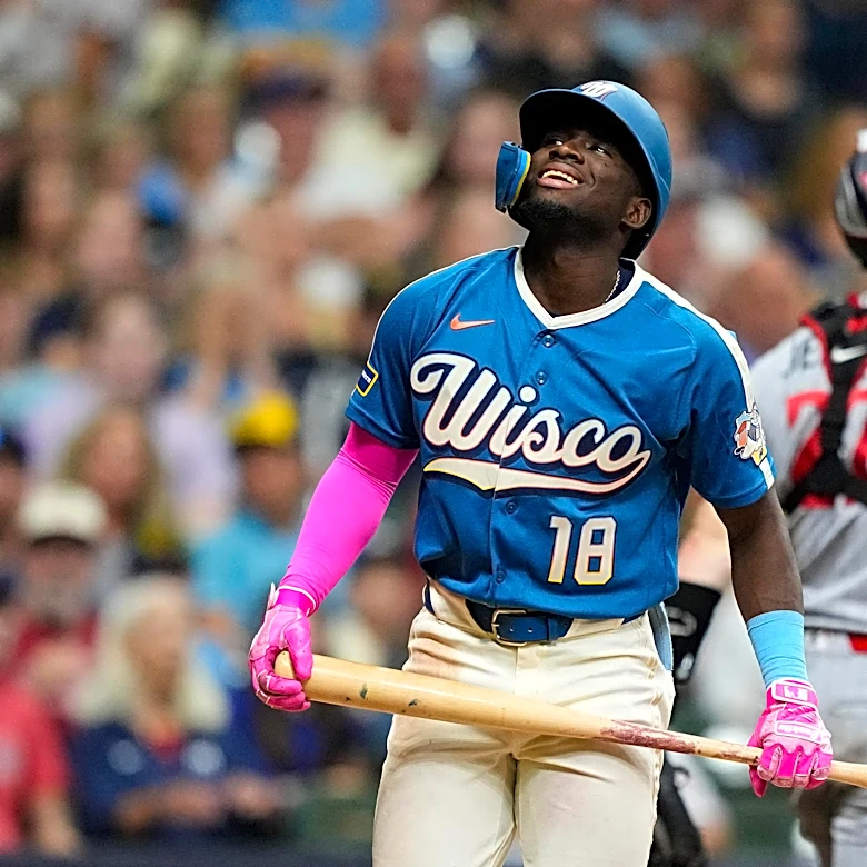 Brewers blow early lead, lose wild one to Twins 8-6