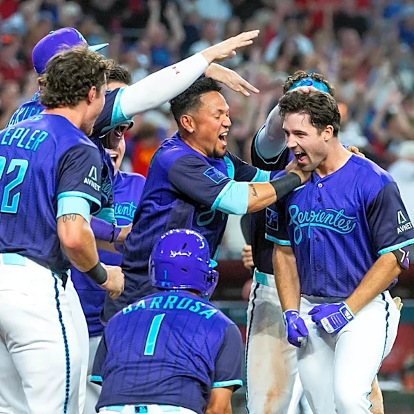 Diamondbacks 4, Dodgers 3: Waldy’s Walk Off!