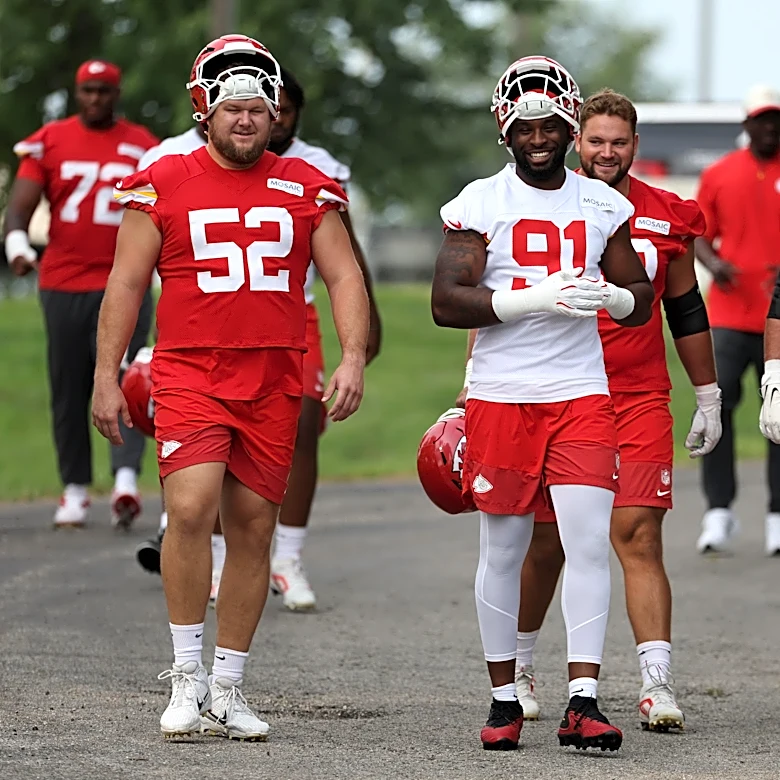 Chiefs News: Coaches, teammates praise Felix Anudike-Uzomah’s work