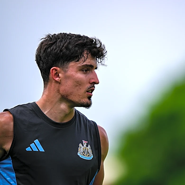 Tino Livramento Breaks Silence, Shares Injury Update Before Valencia Game