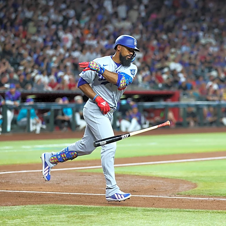 Dodgers search for elusive first win in August