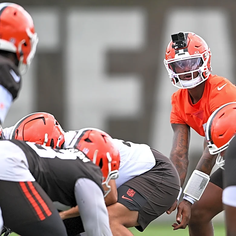 Cleveland Browns News: QB decision looms, and leader emerges on defense