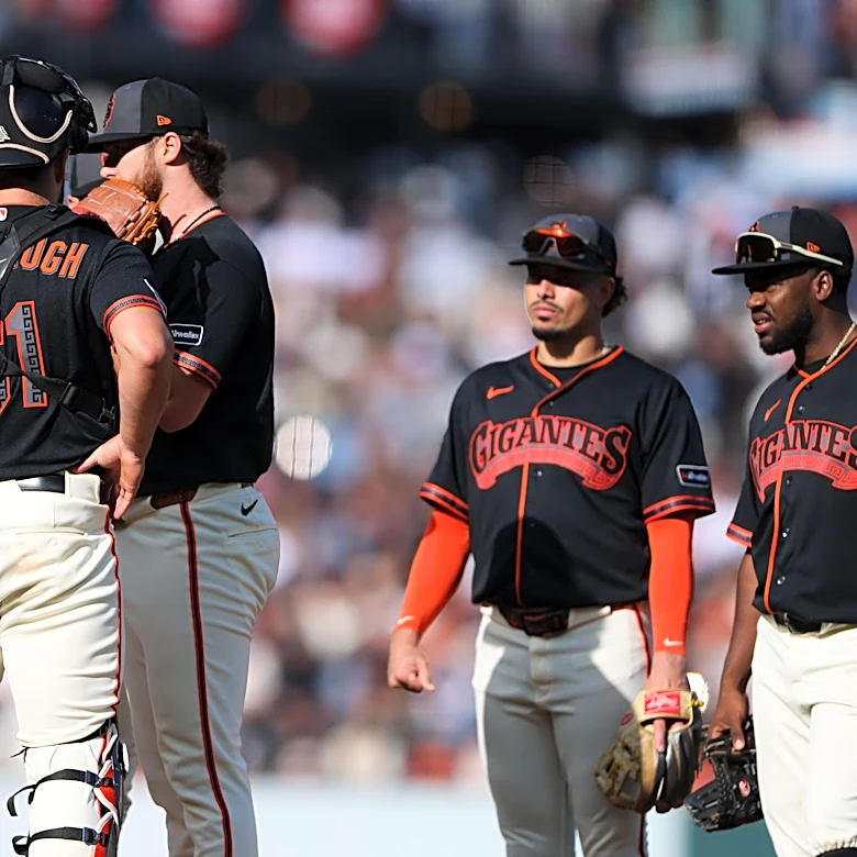 Pitching duel devolves into a blowout