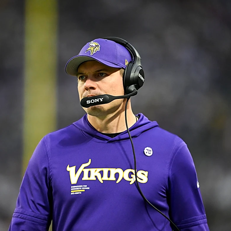 SB Nation Reacts Results: Vikings Fans Split on Coaching Hot Seat