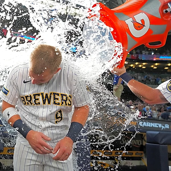 Jake Bauers, Luis Lara play hero as Brewers walk off Twins 4-3