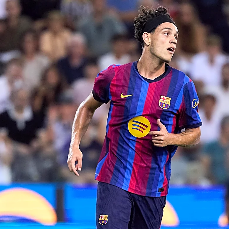 Barcelona full-back Héctor Fort wanted by Álvaro Arbeloa’s Fulham