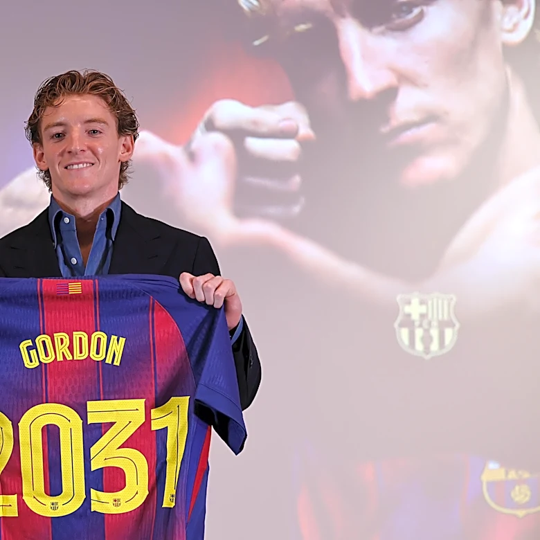 Anthony Gordon joins first Barcelona training session after World Cup