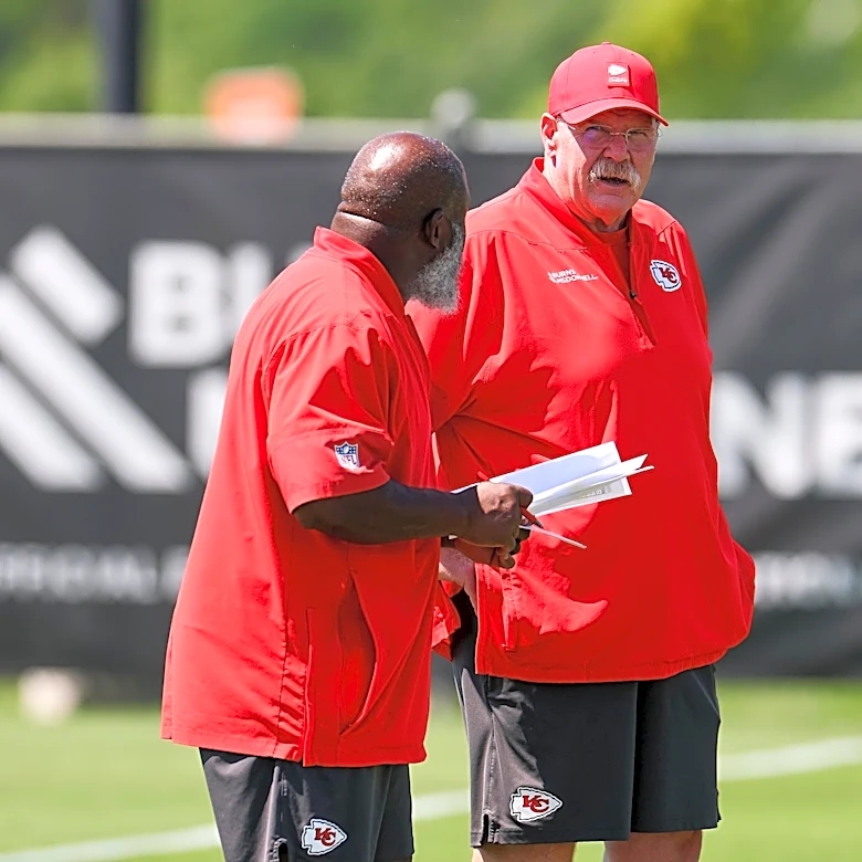 Andy Reid talks injuries, Bieniemy’s return after Monday’s Chiefs practice