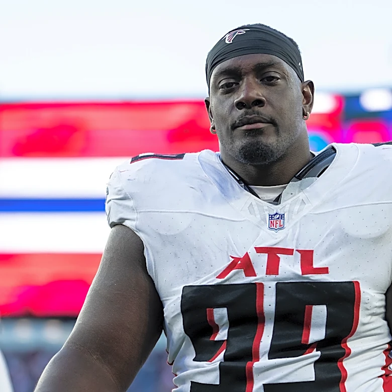 NY Giants release defensive tackle, officially announce defensive back signing