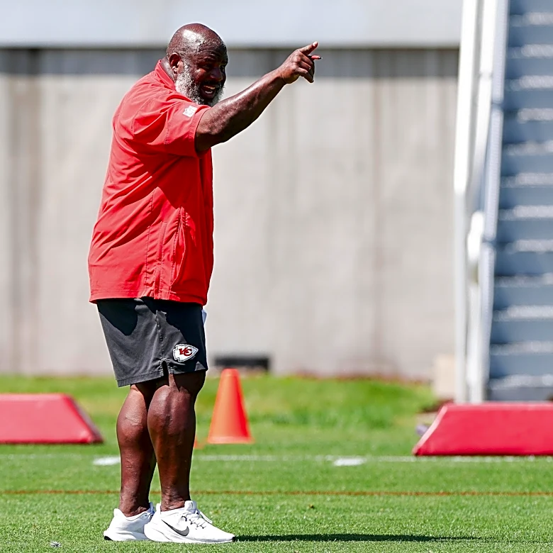 Chiefs training camp notebook Day 11: Eric Bieniemy makes presence heard in return