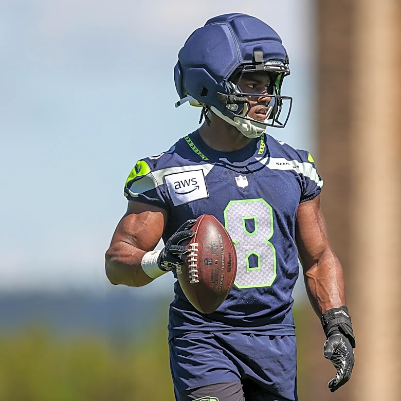 Several Seahawks return to practice Monday but no sign of Jadarian Price at warmups