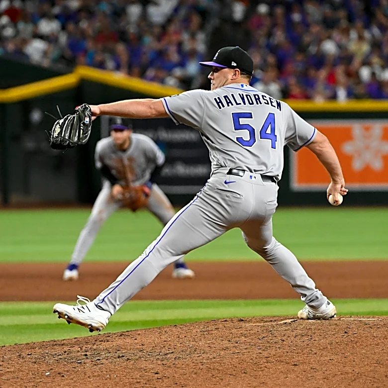 Dodgers add Seth Halvorsen, Charlie Barnes to bullpen