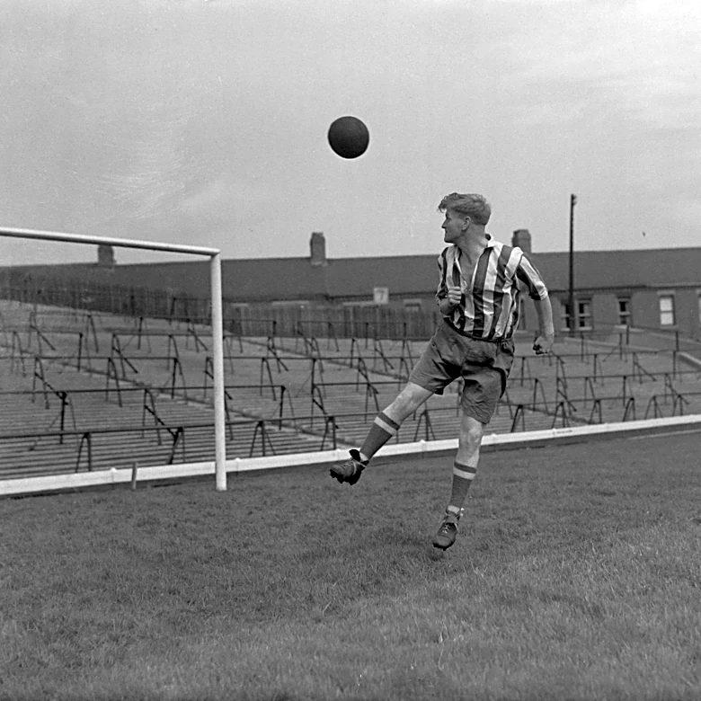 On This Day (11 August 1999): 1950s Sunderland Hotshot Dickie Davis Passes Away