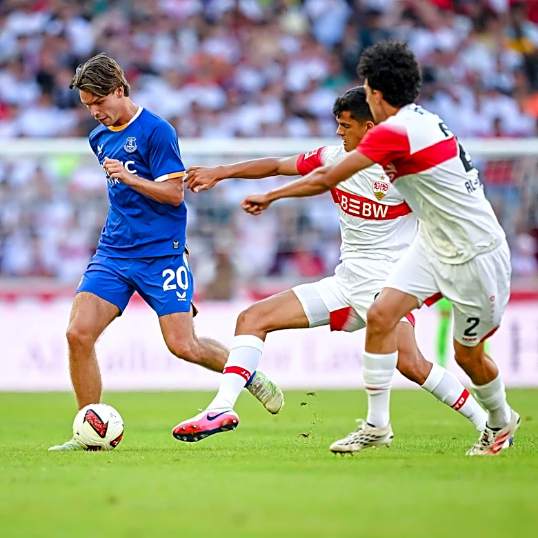 Tuesday’s Everton News: Munoz transfer rumours, Fort and Murphy linked