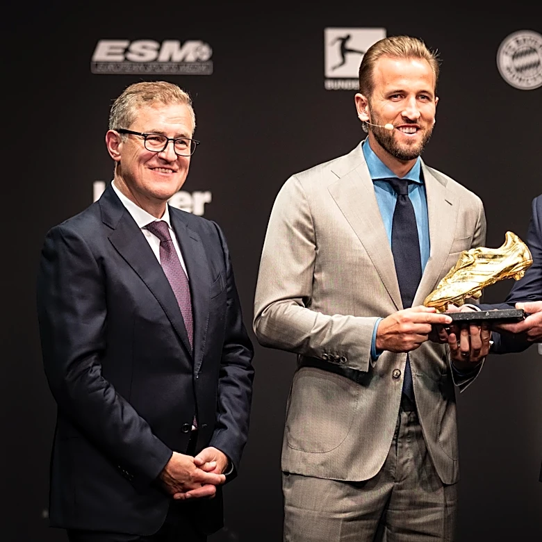Harry Kane collects yet another trophy to conclude a record-setting season
