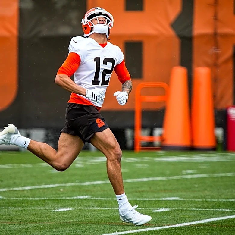Cleveland Browns news: A day for promotions on offense. Just not at QB.