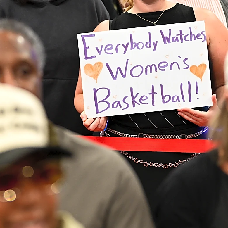 Op-Ed: The WNBA’s success has inspired unfortunately predictable backlash from men who feel threatened