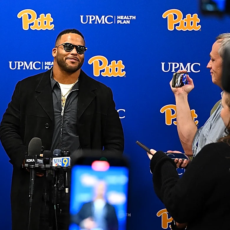 Aaron Donald could make decision this week and other Rams news