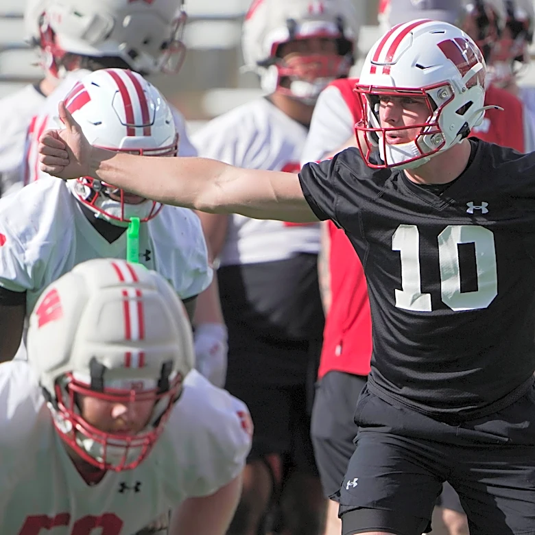 What are the 5 big Fall camp battles for the Badgers?