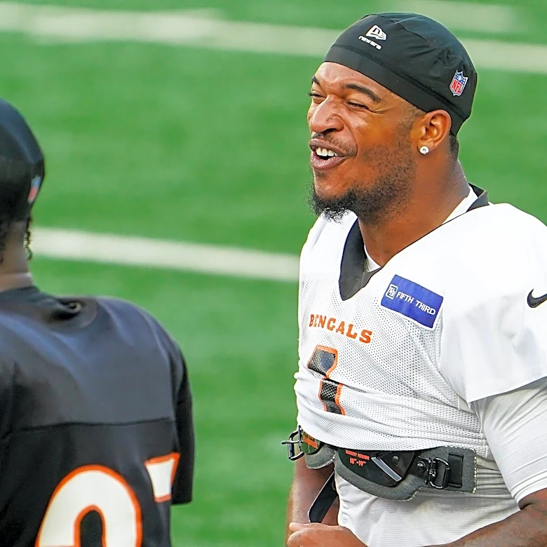 Twitter recap: Storms force Bengals indoors for Tuesday training camp practice