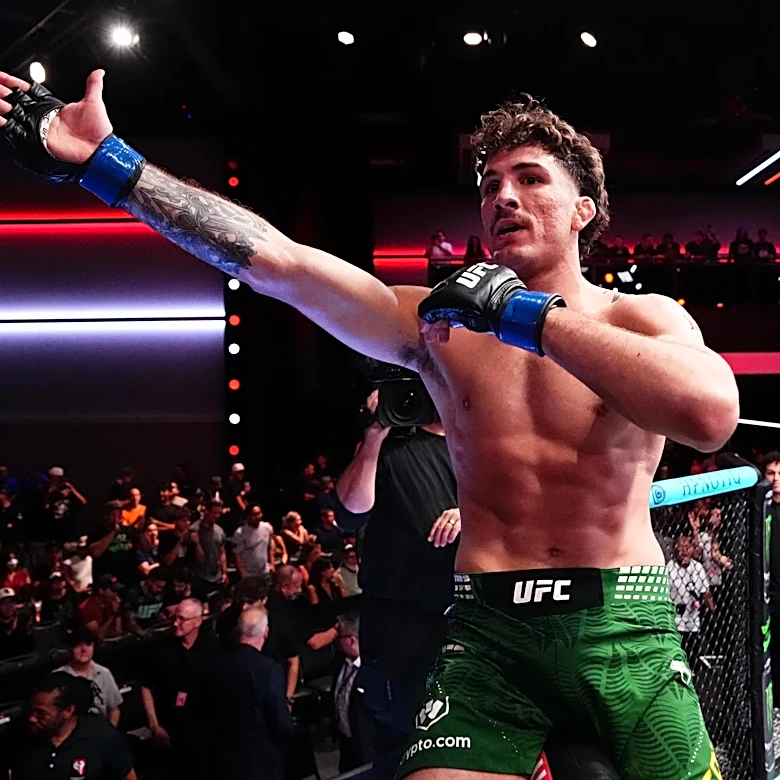 Quillan Salkilld races up lightweight ladder in latest UFC rankings update, ‘Gamer’ goes south