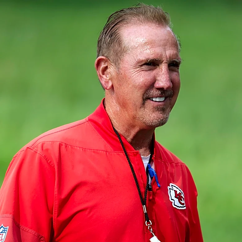 Chiefs training camp notebook Day 12: Steve Spagnuolo talks tackling