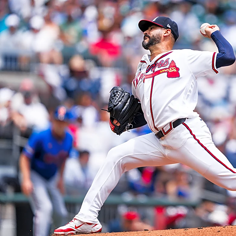Braves beat Mets behind Martín Pérez gem and key HRs