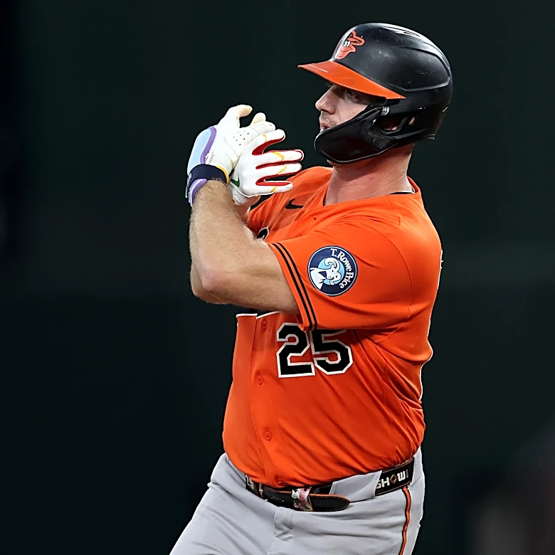 O’s blast off on Twins’ Ober, even the series, 5-2