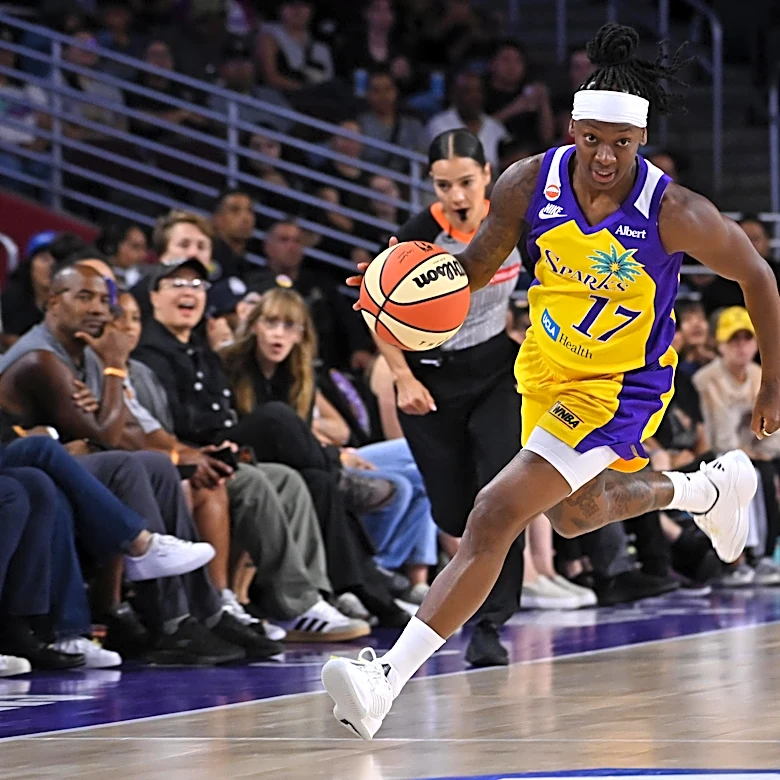 Sparks collapse late, lose to Mercury