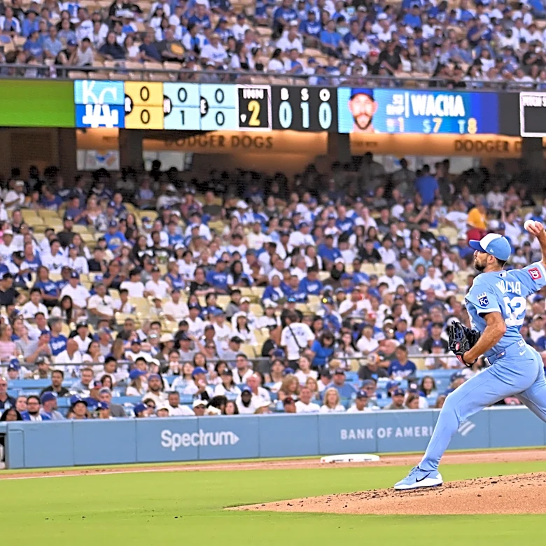 Royals game goes to extra innings and you already know how that story ends