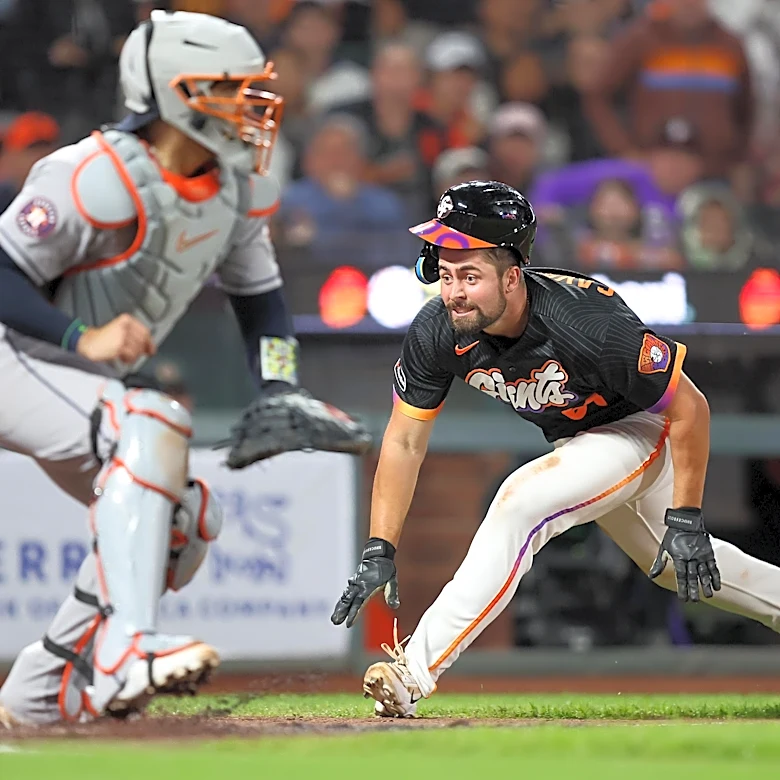 Carsons dominate late-night Giants win