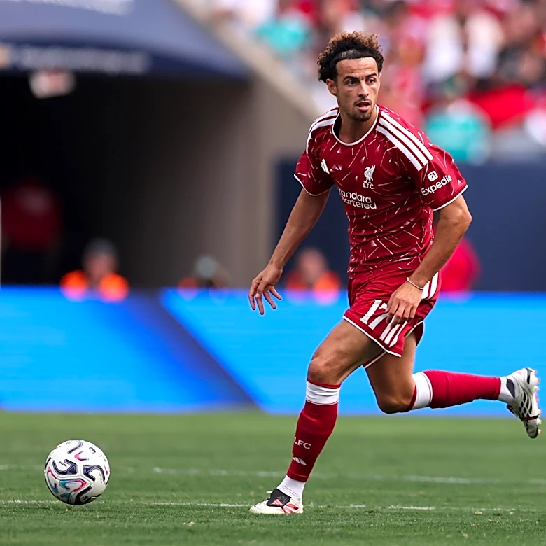 Rumour Mongering: Inter Inch Closer to Curtis Jones Move