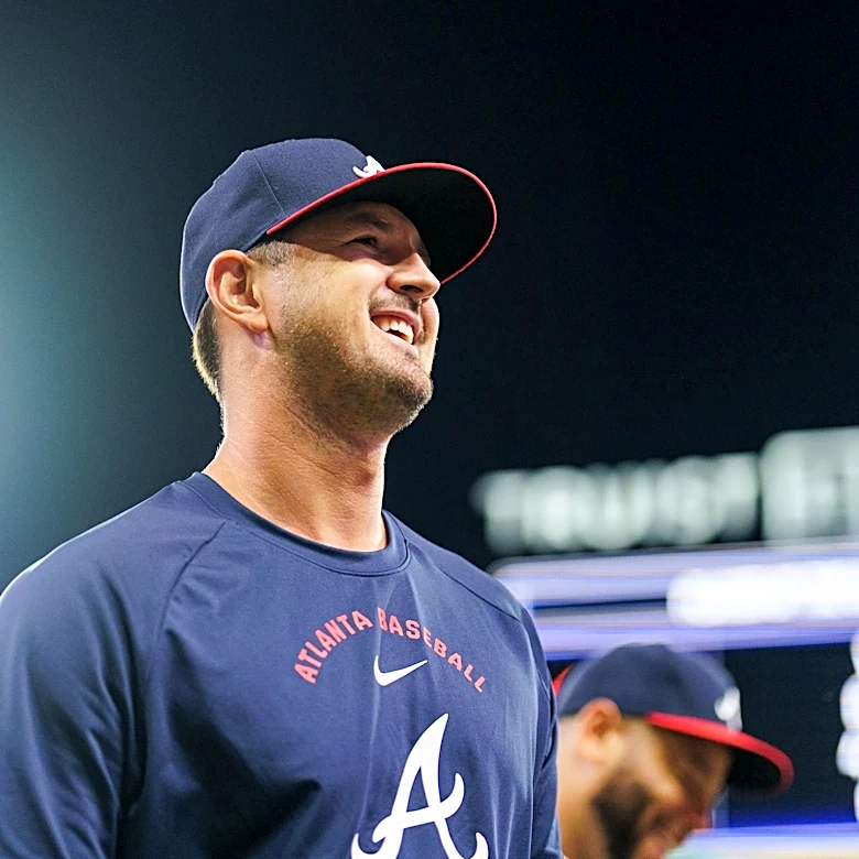 Tyler Mahle makes home debut in rubber match versus the Mets