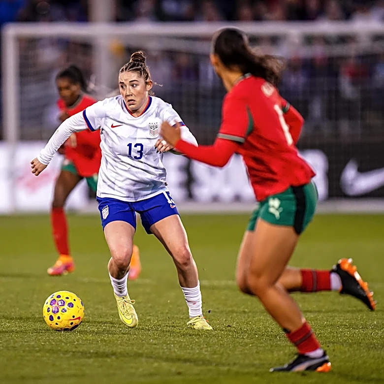 USWNT midfielder Olivia Moultrie out with a torn ACL