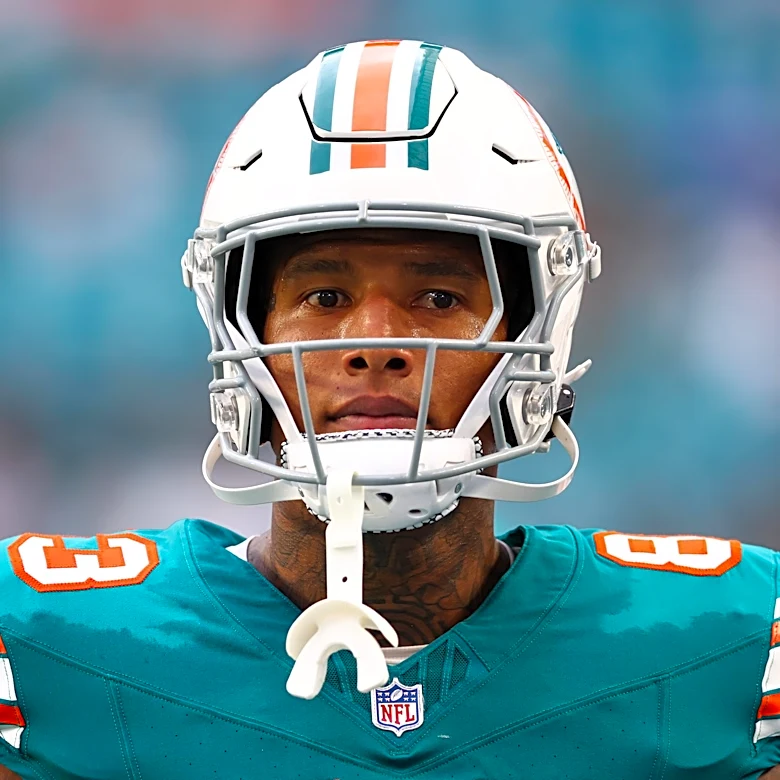 The Panthers have agreed to a one year deal with TE Darren Waller