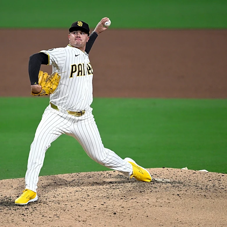 Gaslamp Ball Reacts Survey: Padres have valuable lefty, should they keep him?