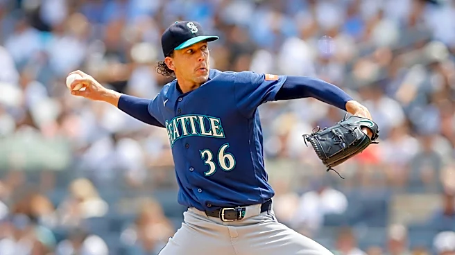 Yankees leave bats at home, drop drowsy finale to Mariners