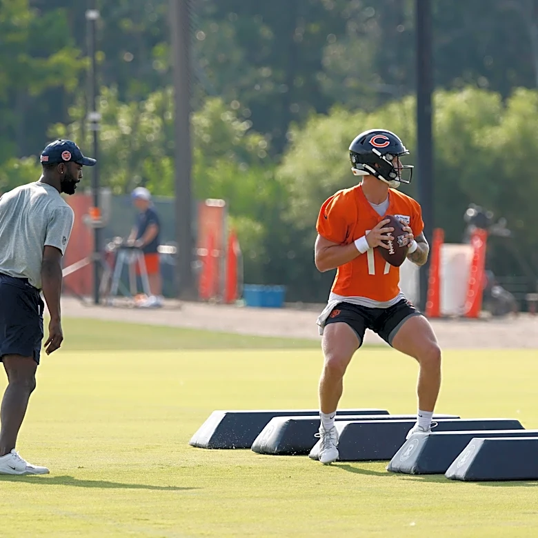 Tyson Bagent ends practice with a long TD; will start for Bears on Saturday