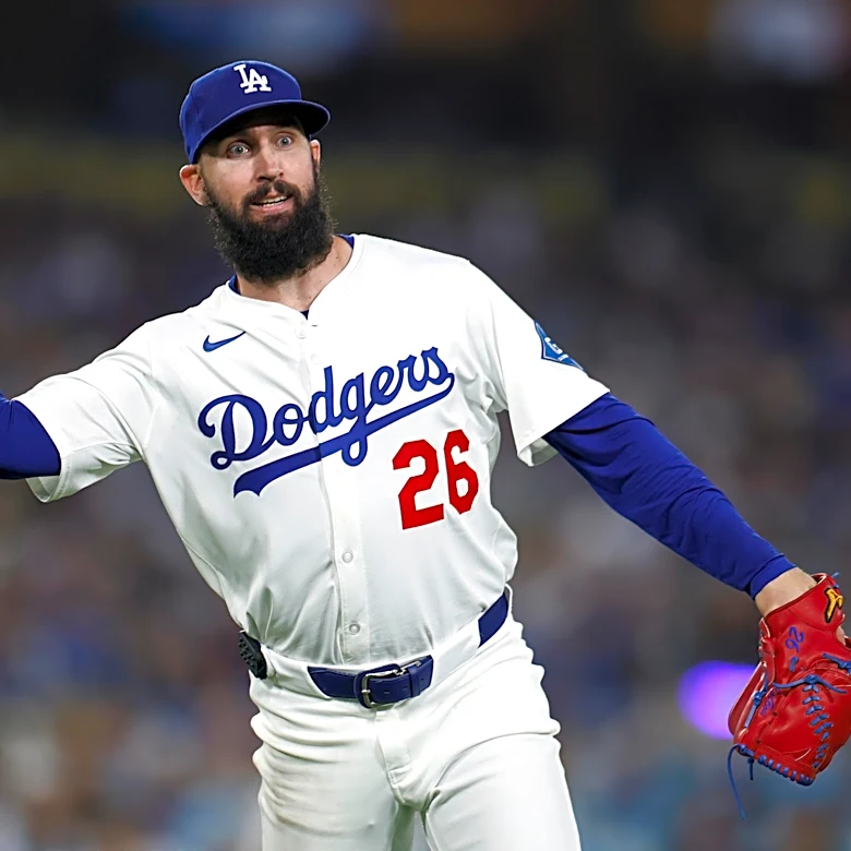 Royals sign former All-Star pitcher Tony Gonsolin